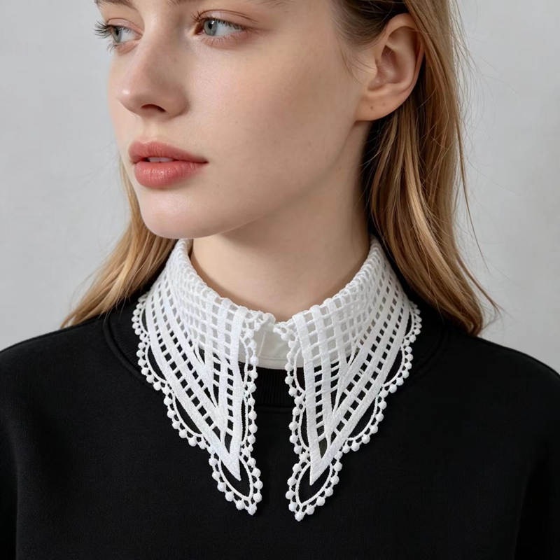 Colletto Finto Bianco da Donna - Embroidery recensione e prezzo