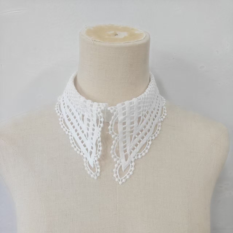 Colletto Finto Bianco da Donna - Embroidery recensione e prezzo